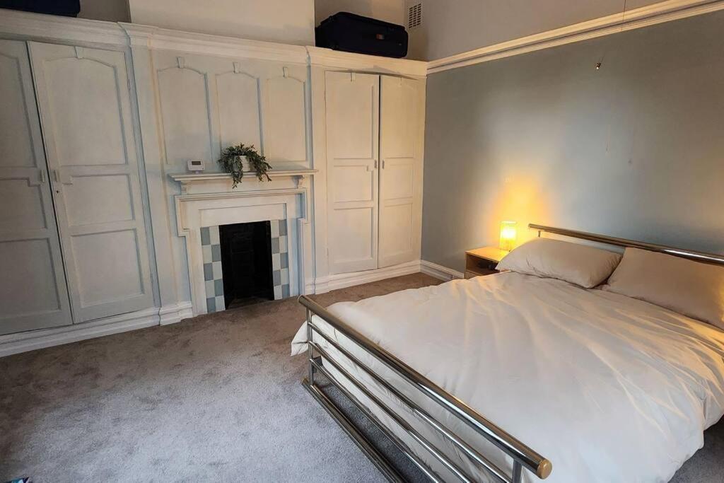 Spacious Guest Flat Near Roundhay Park Leeds  Eksteriør bilde
