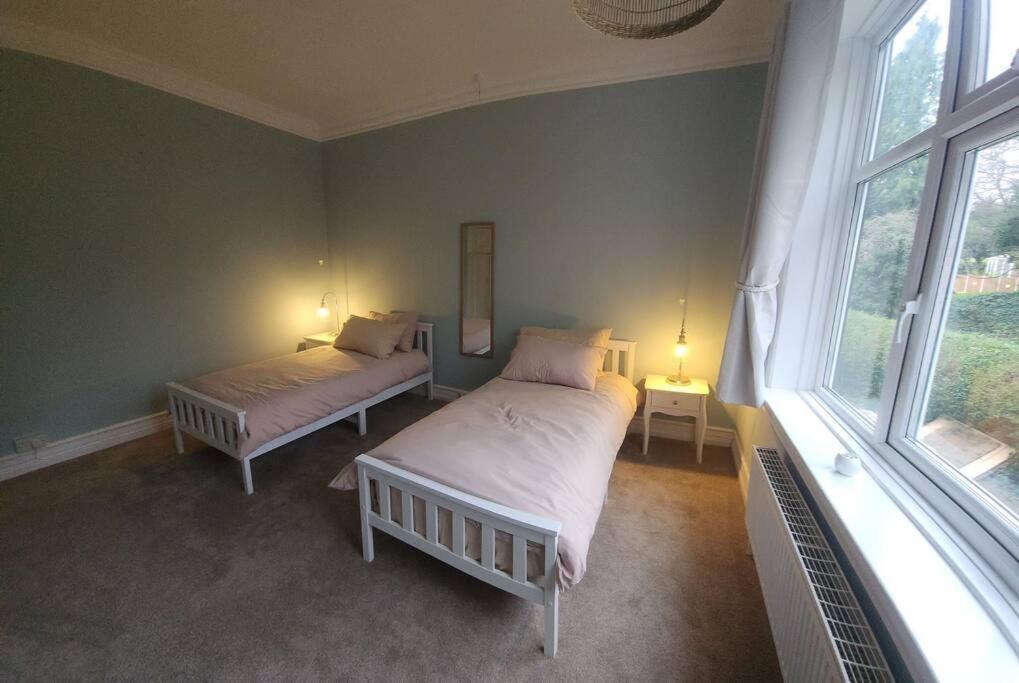 Spacious Guest Flat Near Roundhay Park Leeds  Eksteriør bilde