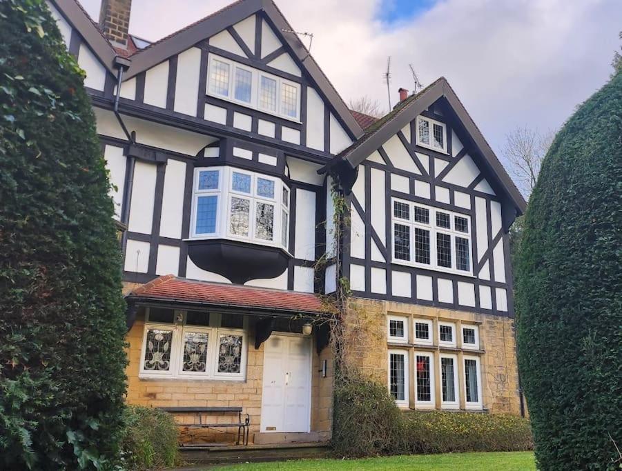 Spacious Guest Flat Near Roundhay Park Leeds  Eksteriør bilde